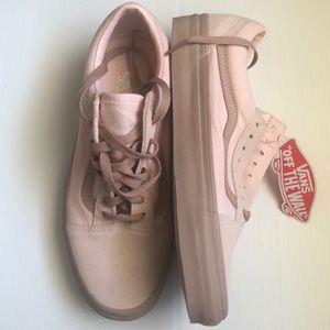 😍NEW! Old Skool 2-Tone Vans😍